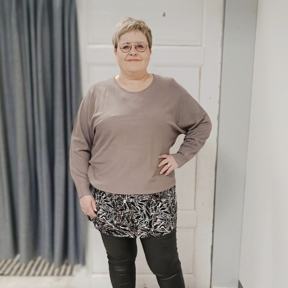 Lepakkohihainen neulepusero, hiekka, Ze-Ze